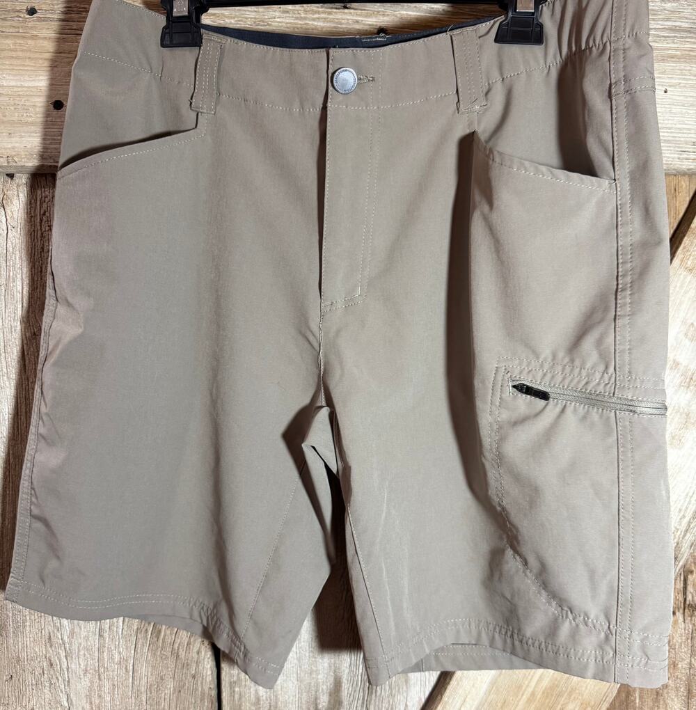 ZeroXposur Shorts Men's Size 34 Gray Travel Series Active Waist Stretch